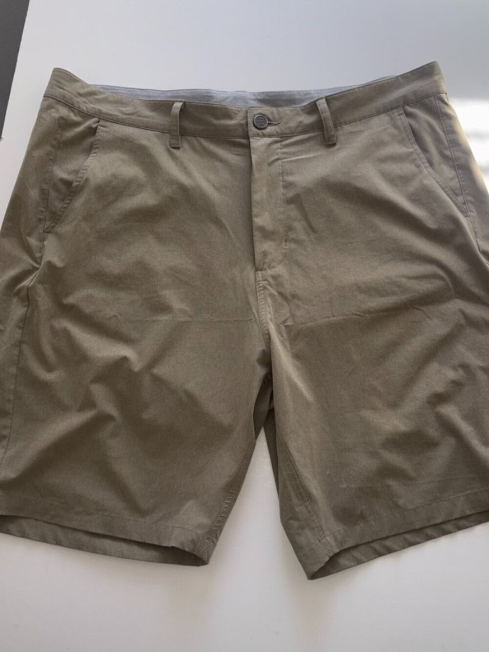 Men's Free Fly Apparel Flat Front Fishing Performance Shorts Dark Beige size 38